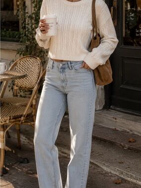 🤍 Antistar Cable Knit Cropped Sweater — Size Medium